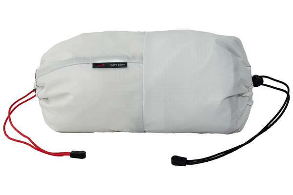 An Aeronaut 45 Travel Laundry Stuff Sack in Tahoma (white with white grid) 200 Halcyon.